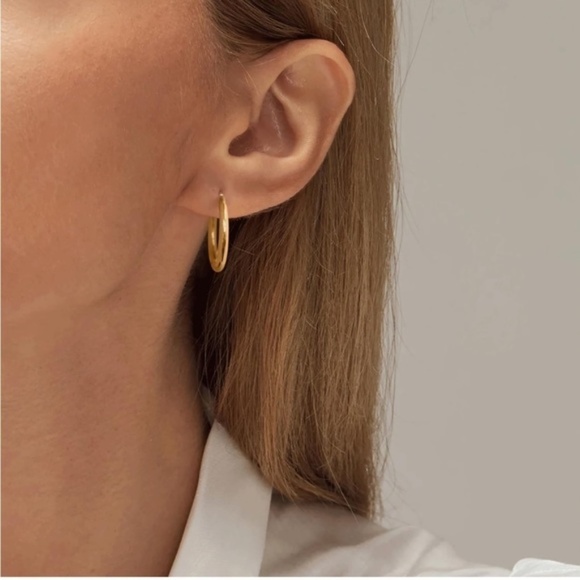 Gold 18k Gold Plated Cuff Hoop Earrings - Picture 2 of 3